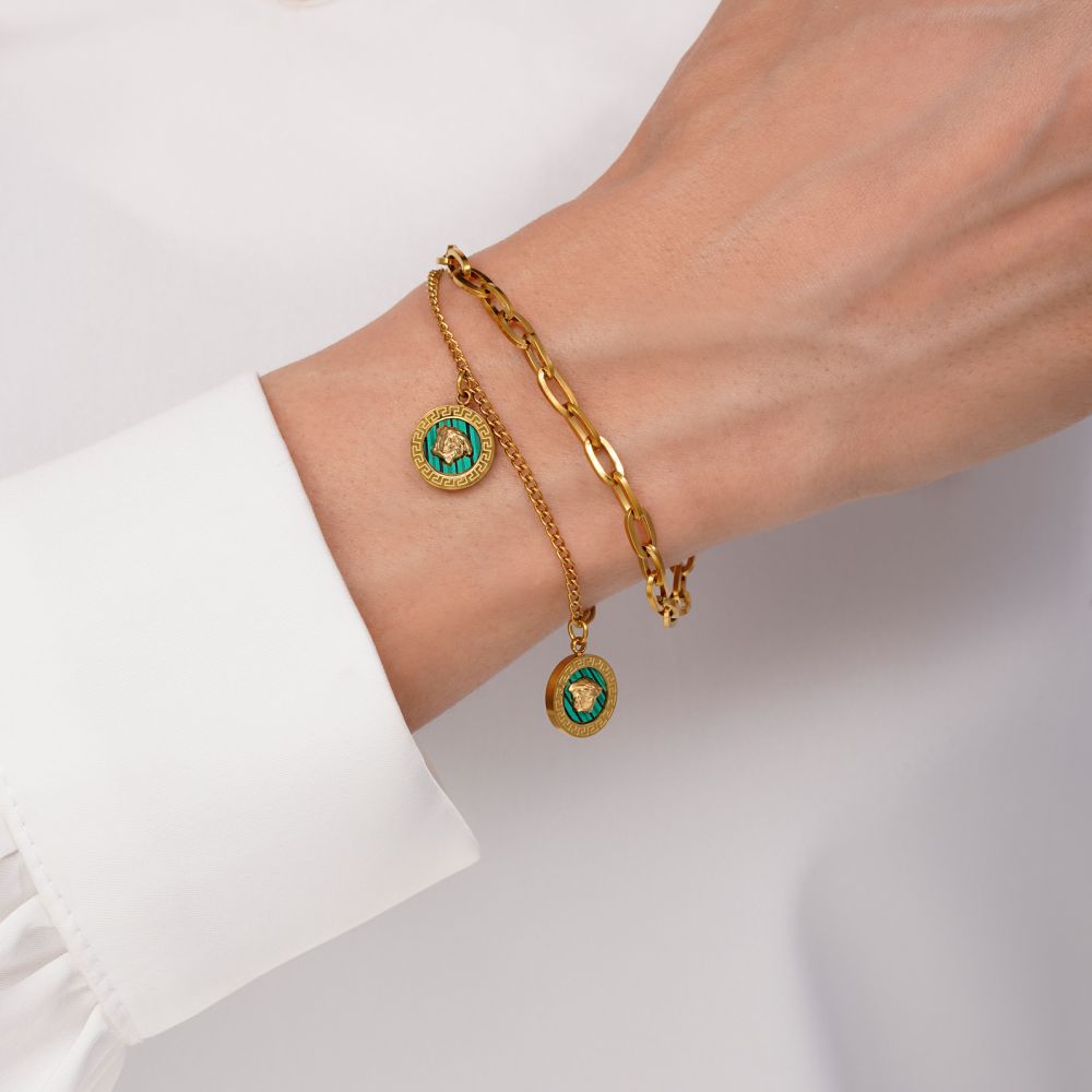 تصویر دستبند ورساچه سبز استیل طلایی