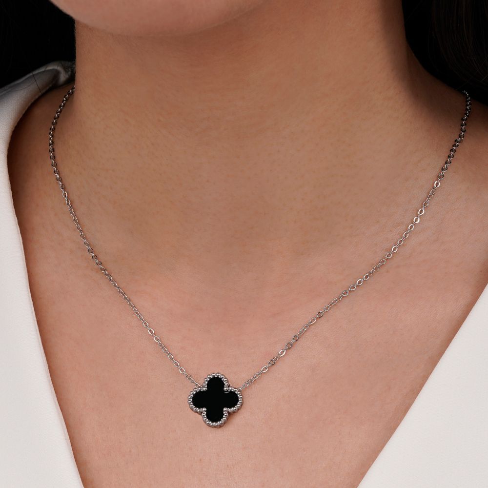 تصویر گردنبند ونکلیف مشکی استیل نقره ای 15 میل