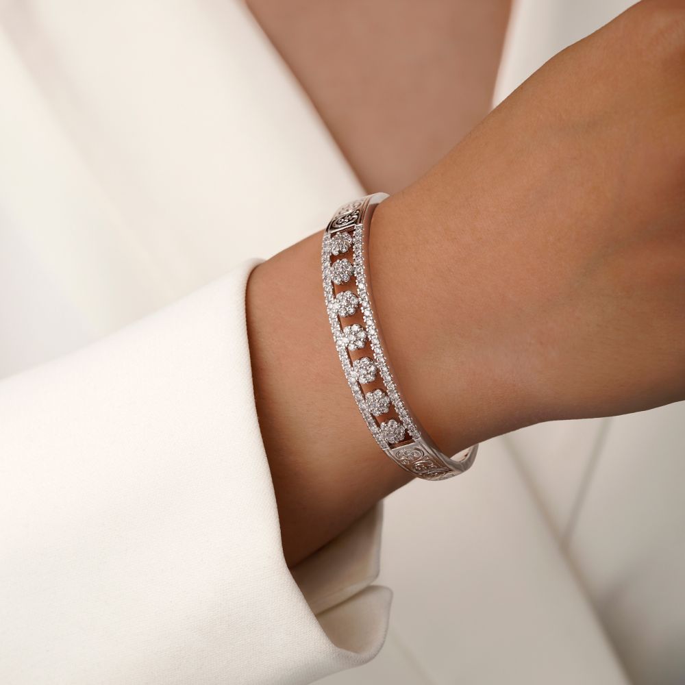 تصویر دستبند النگویی شوپینگ نگین دار  9.8 میل سفید