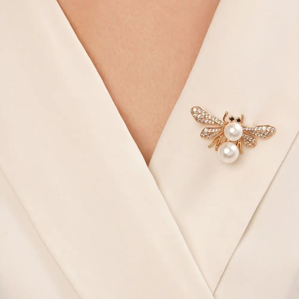 تصویر سنجاق سنجاقک نگین دار مرواریدی طلایی شوپینگ