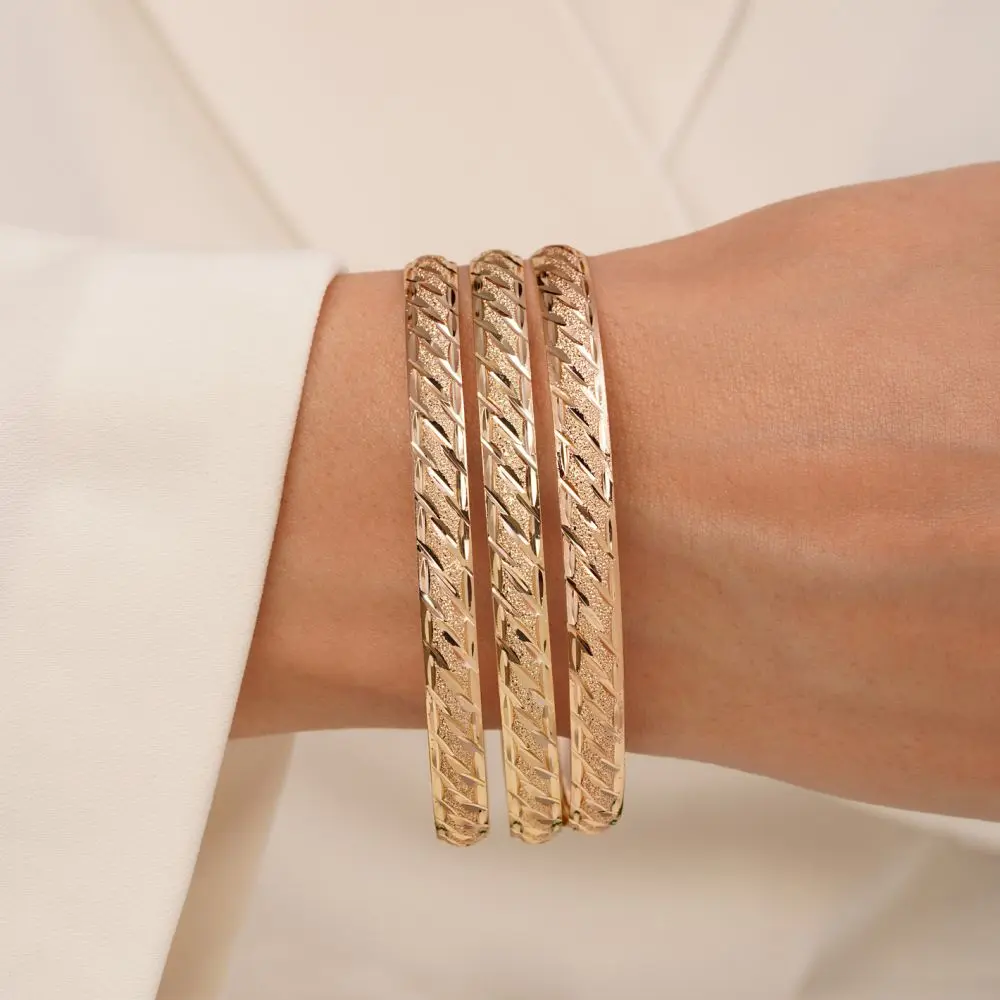 النگو زنانه سایز 4 ضمانتی 7 میل طلایی(بسته3عددی) *