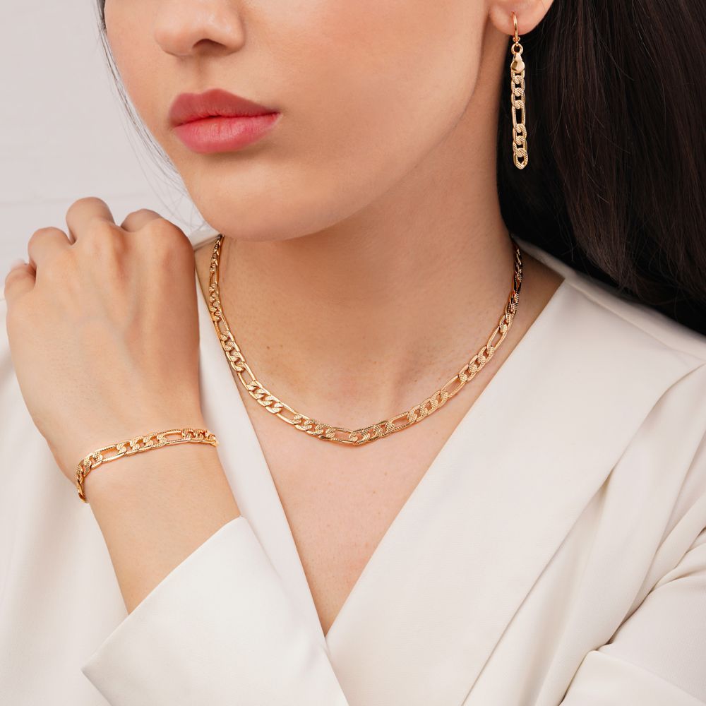 تصویر سرویس YSX فیگارو طلایی