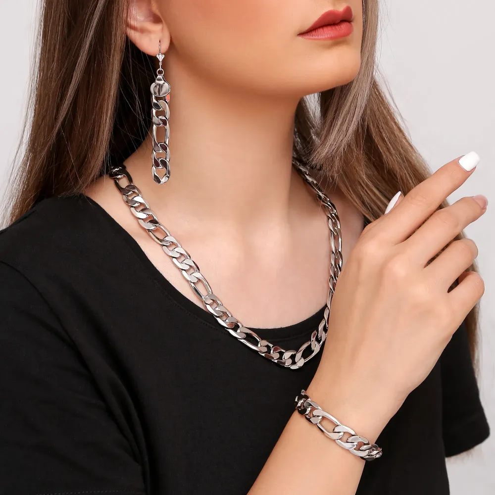 تصویر سرویس شوپینگ سفید