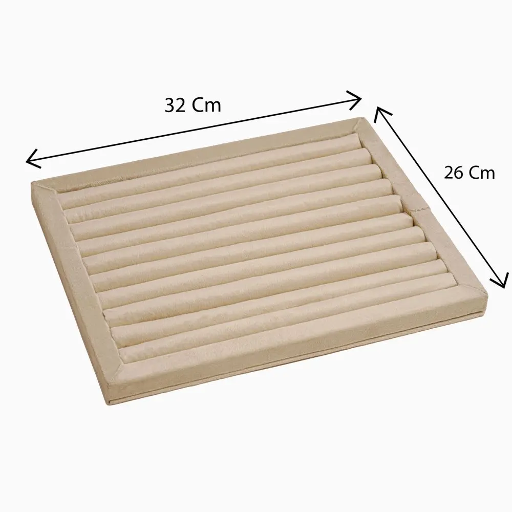 تصویر سینی بندانگشتی بزرگ مخمل رنگ کرم