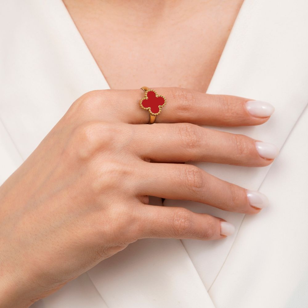 تصویر انگشتر استیل304 ونکلیف قرمز 13 میل طلایی(فری سایز)