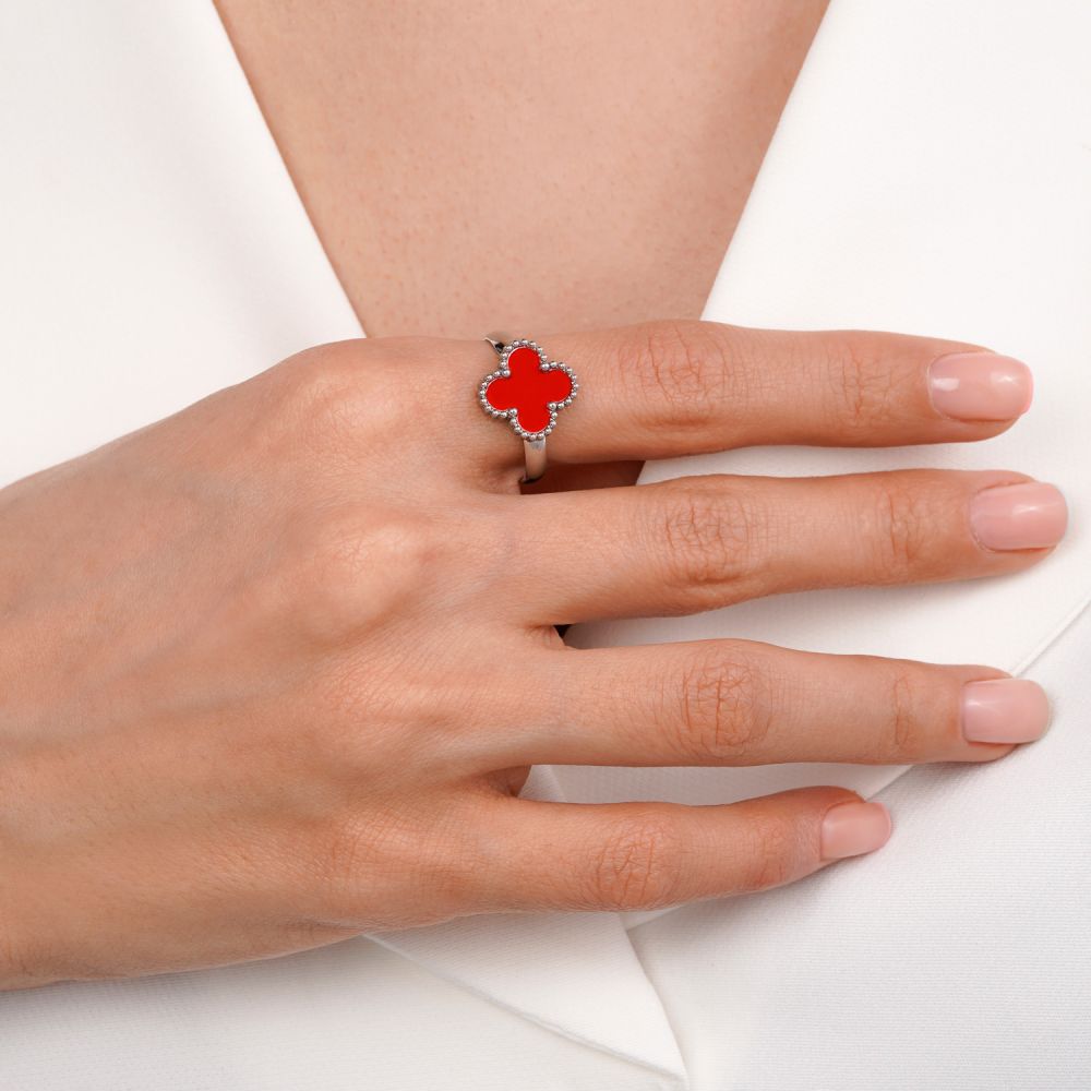 تصویر انگشتر استیل304 ونکلیف قرمز 13 میل سفید(فری سایز)