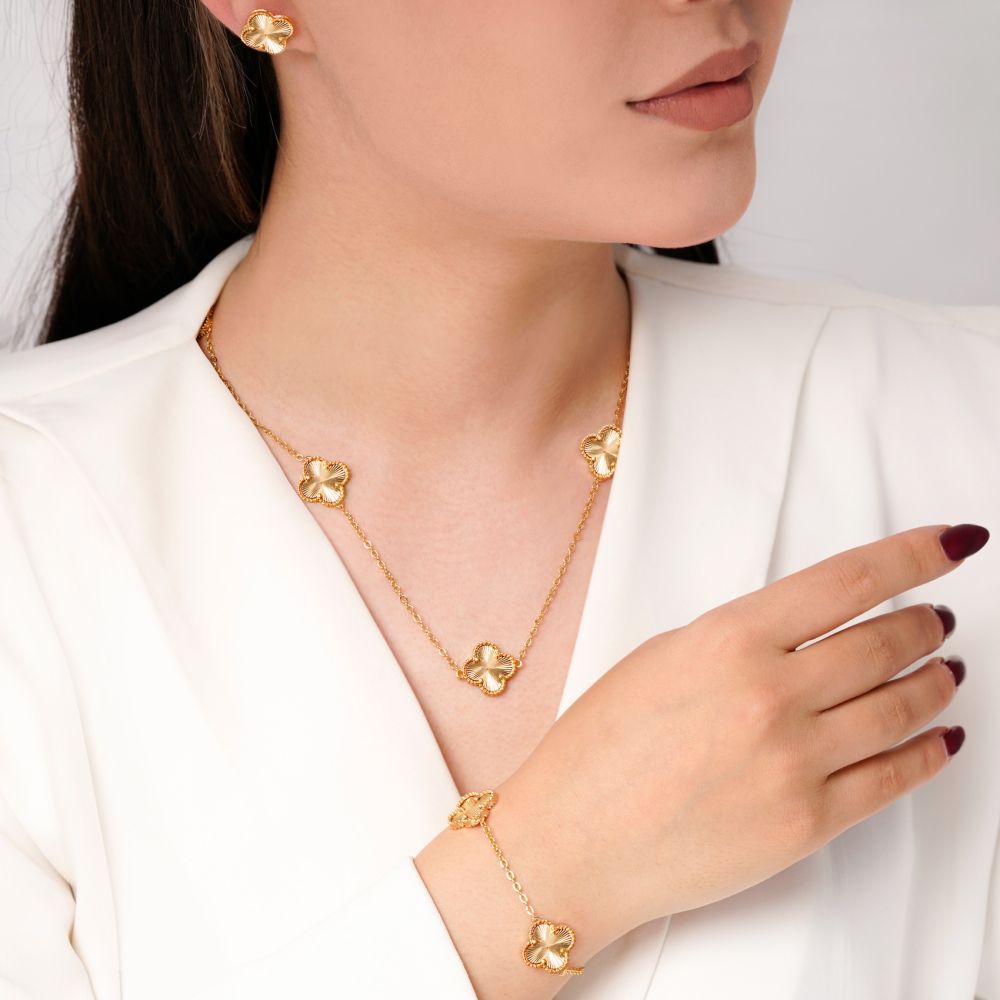 تصویر سرویس Ysx ونکلیف 15 میل طلایی