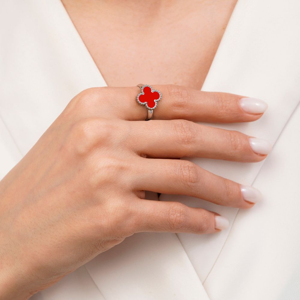 تصویر انگشتر استیل304 ونکلیف قرمز 13 میل سفید(فری سایز)