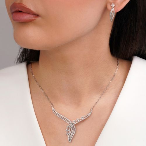 نیم ست جواهری نگین سفید تیتانیوم نقره ای