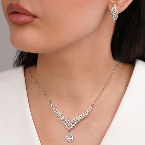 نیم ست جواهری نگین سفید تیتانیوم نقره ای