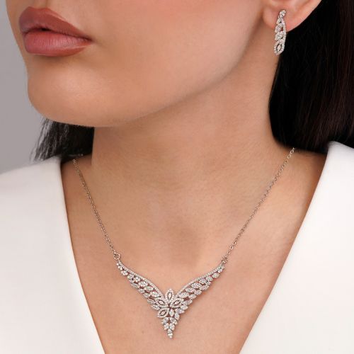 نیم ست جواهری نگین سفید تیتانیوم نقره ای