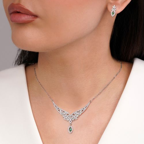 نیم ست جواهری نگین سبز تیتانیوم نقره ای