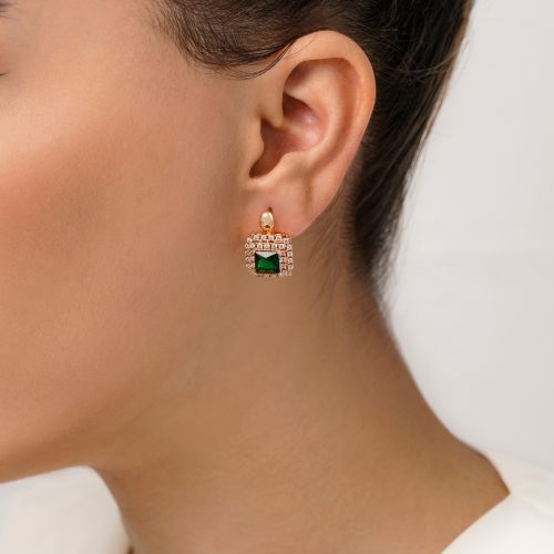 گوشواره شوپینگ حلقه ای نگین سبز طلایی