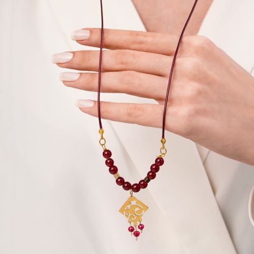 گردنبند بند چرمی مهره ای پلاک دار یلدایی