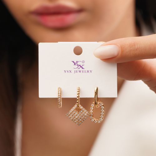 گوشواره نگین دار حلقه ای سه عددی طلایی YSX