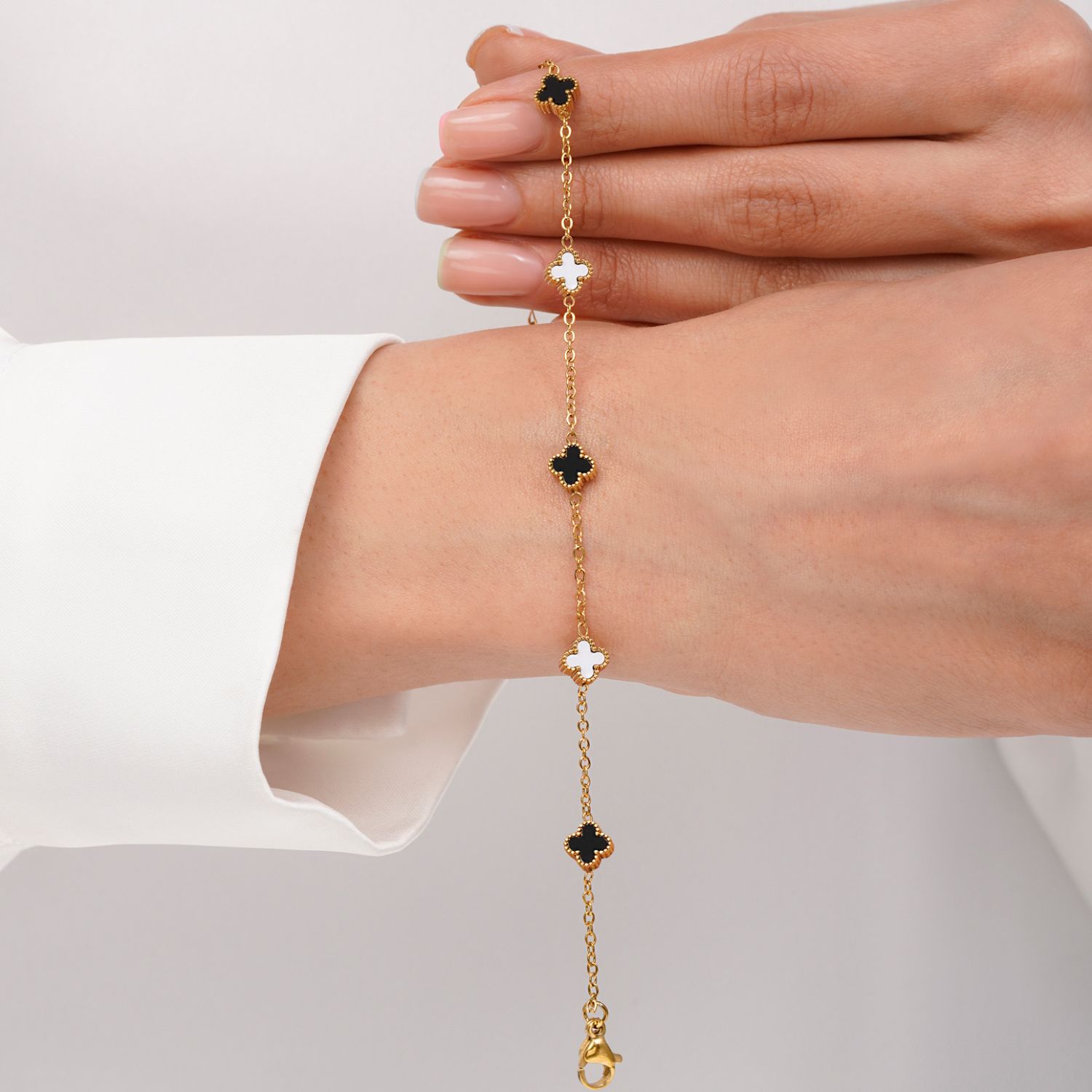 دستبند ونکلیف مشکی،سفید  استیل 304 طلایی