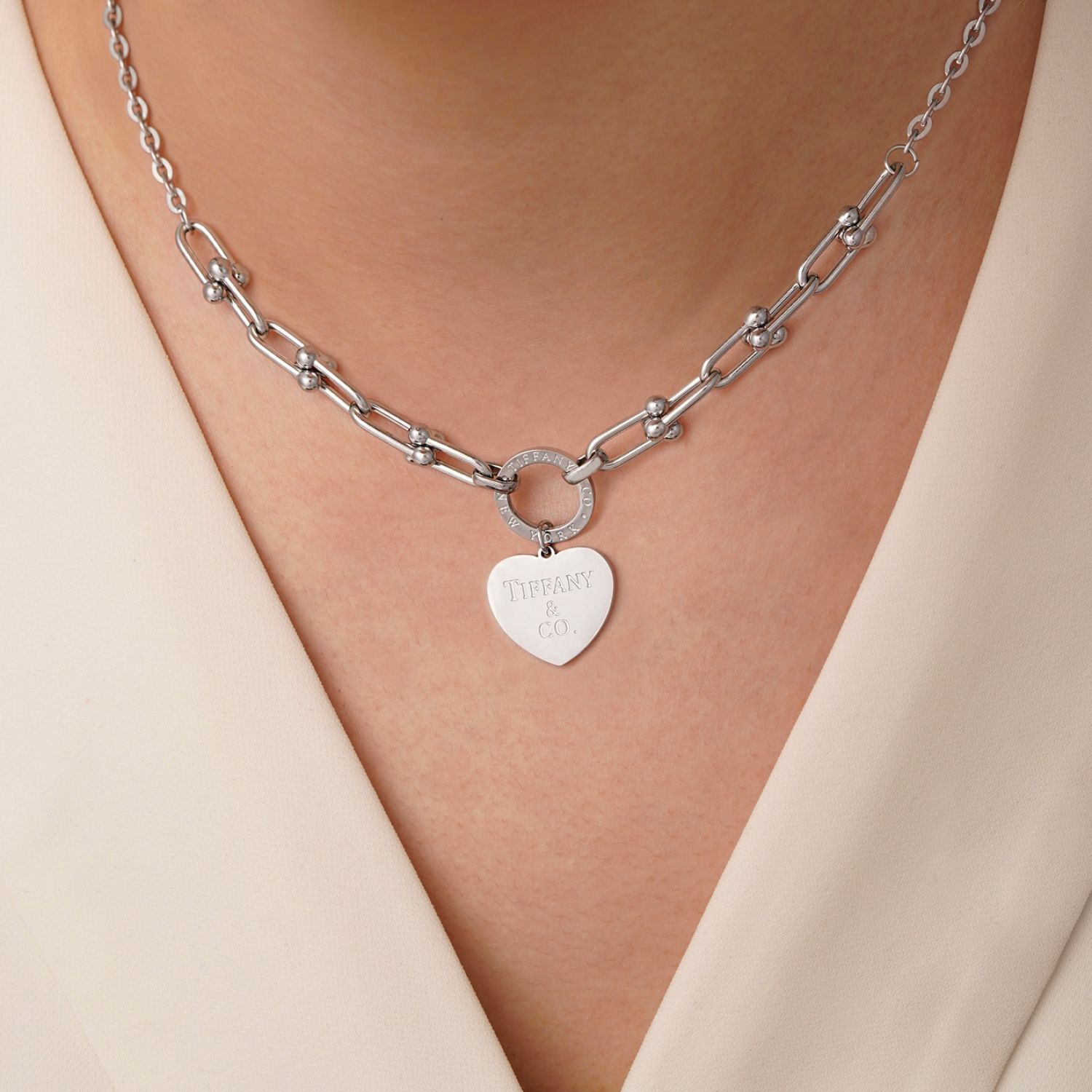 گردنبند استیل 304 پلاک دار تیفانی سفید