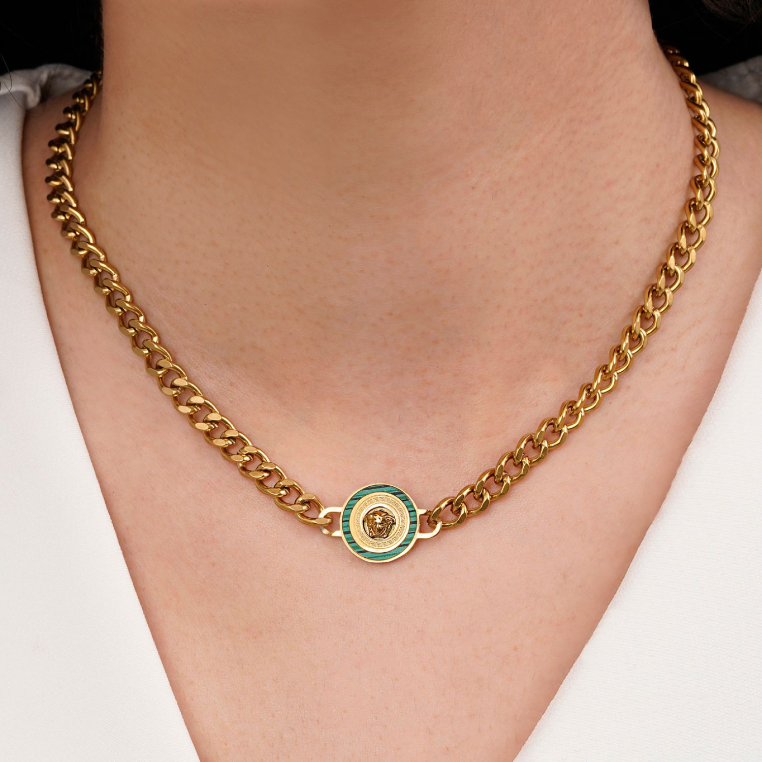 گردنبند ورساچه سبز استیل 304 طلایی 15 میل