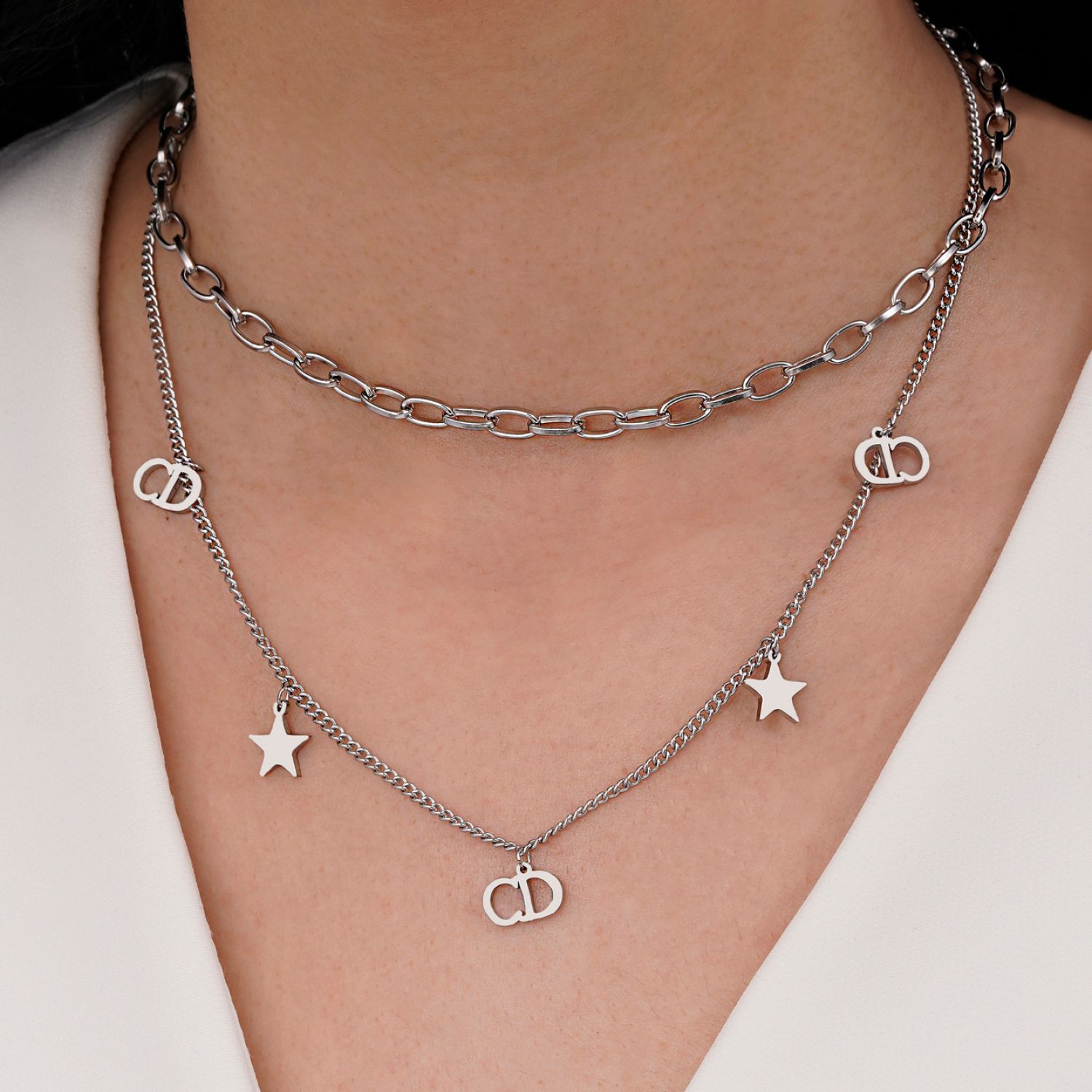 گردنبند CD کریستین دیور چند لاین استیل 304 نقره ای