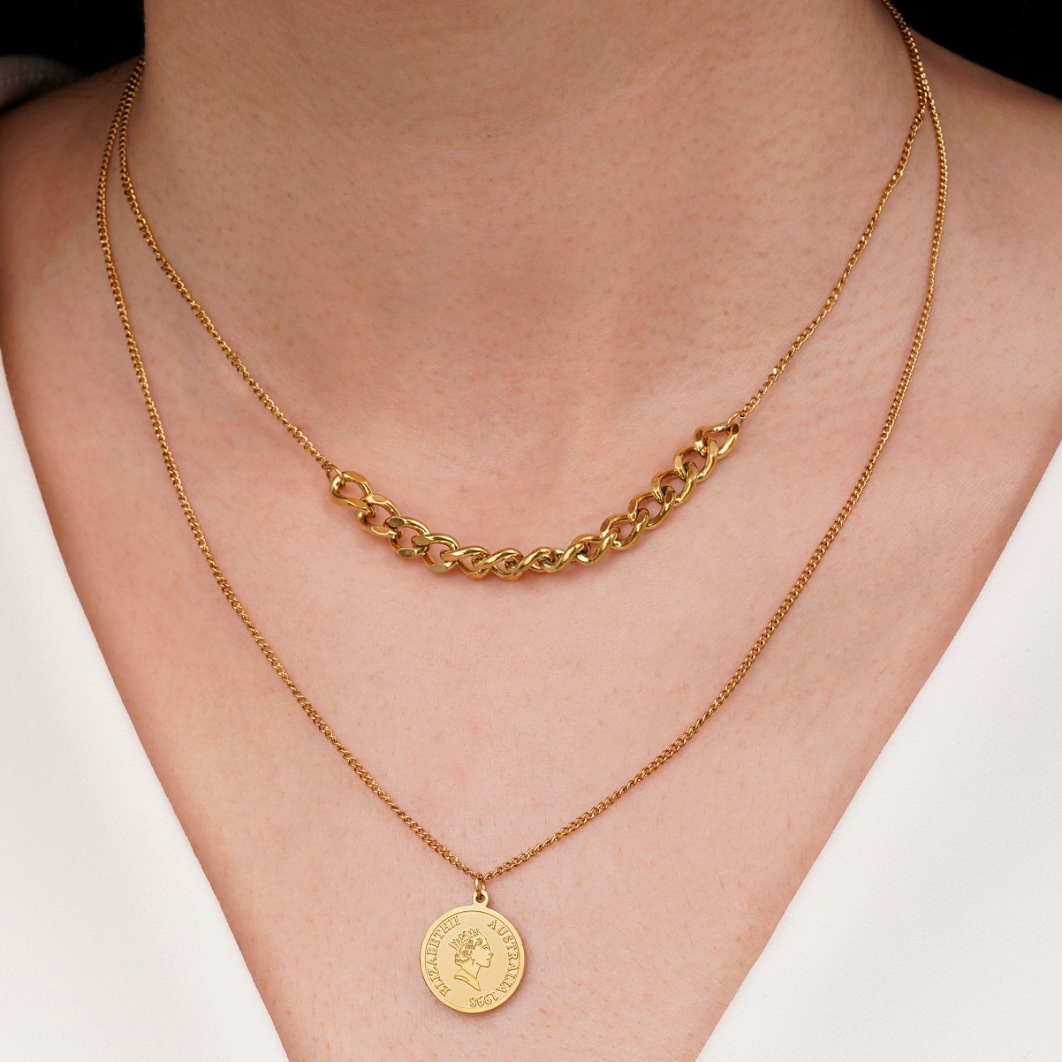 گردنبند چند لاین زنجیری الیزابت استیل 304 طلایی  