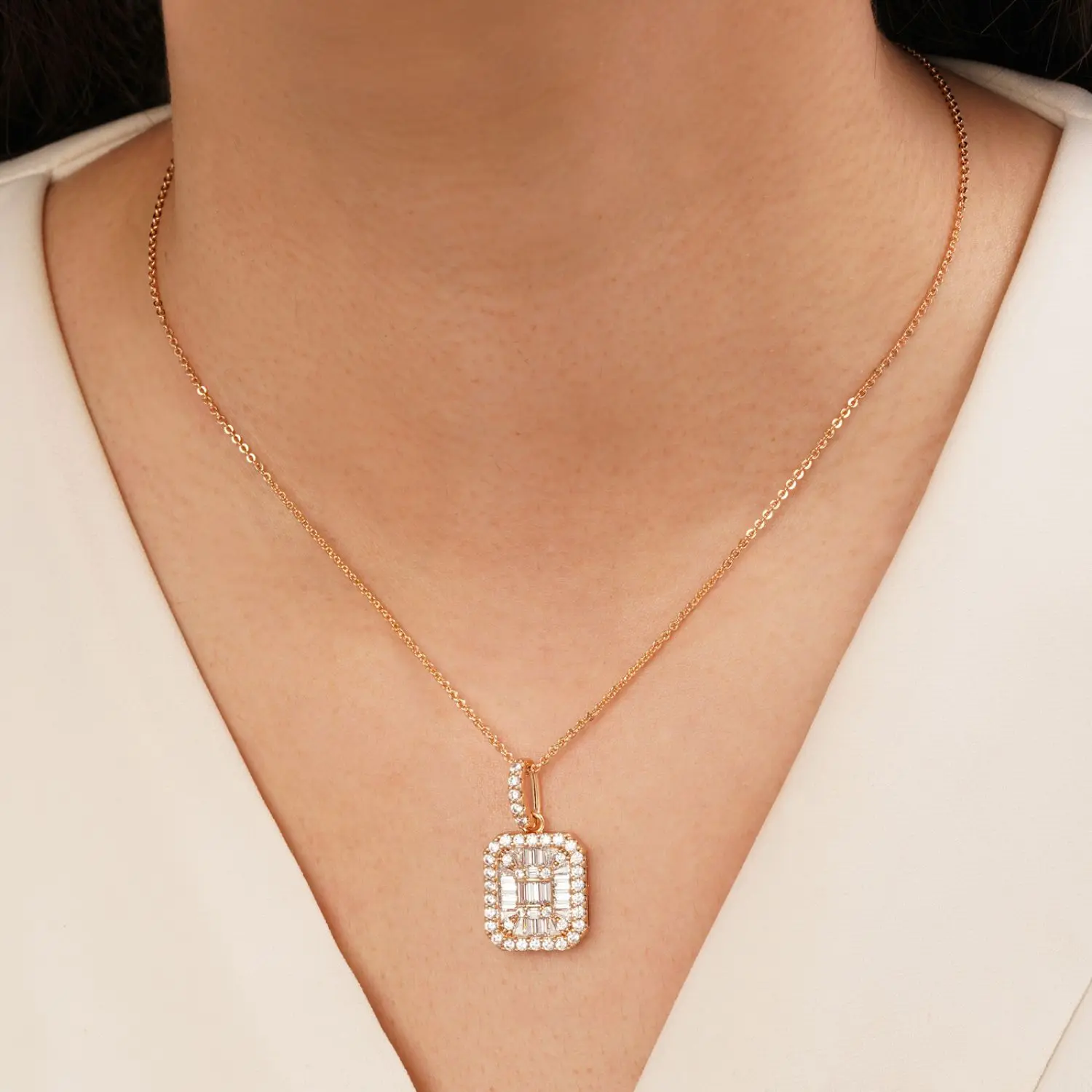 پلاک نگین دار طلایی شوپینگ