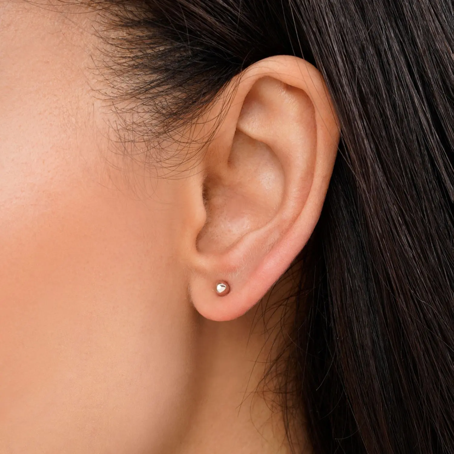 گوشواره شوپینگ میخی توپی نقره ای