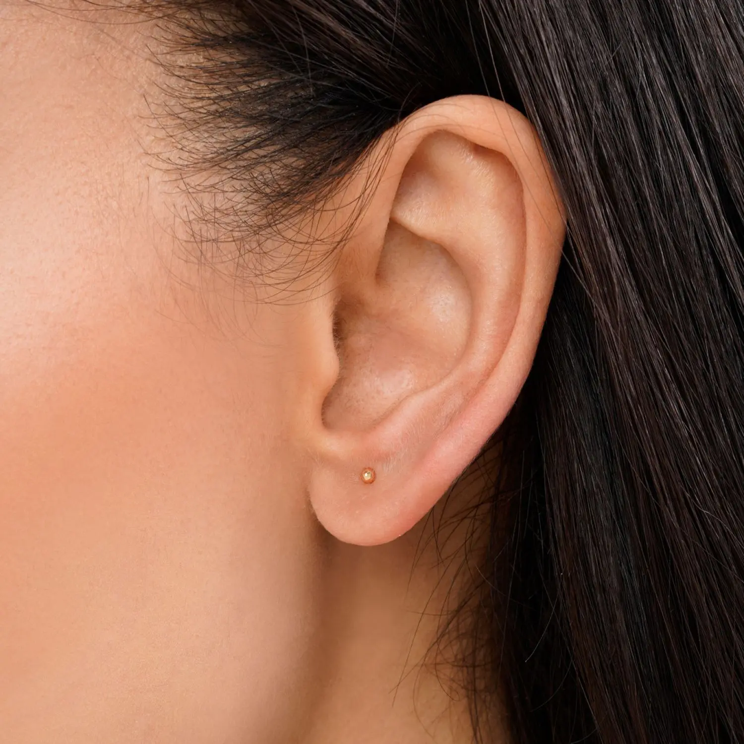 گوشواره میخی توپی طلایی شوپینگ 