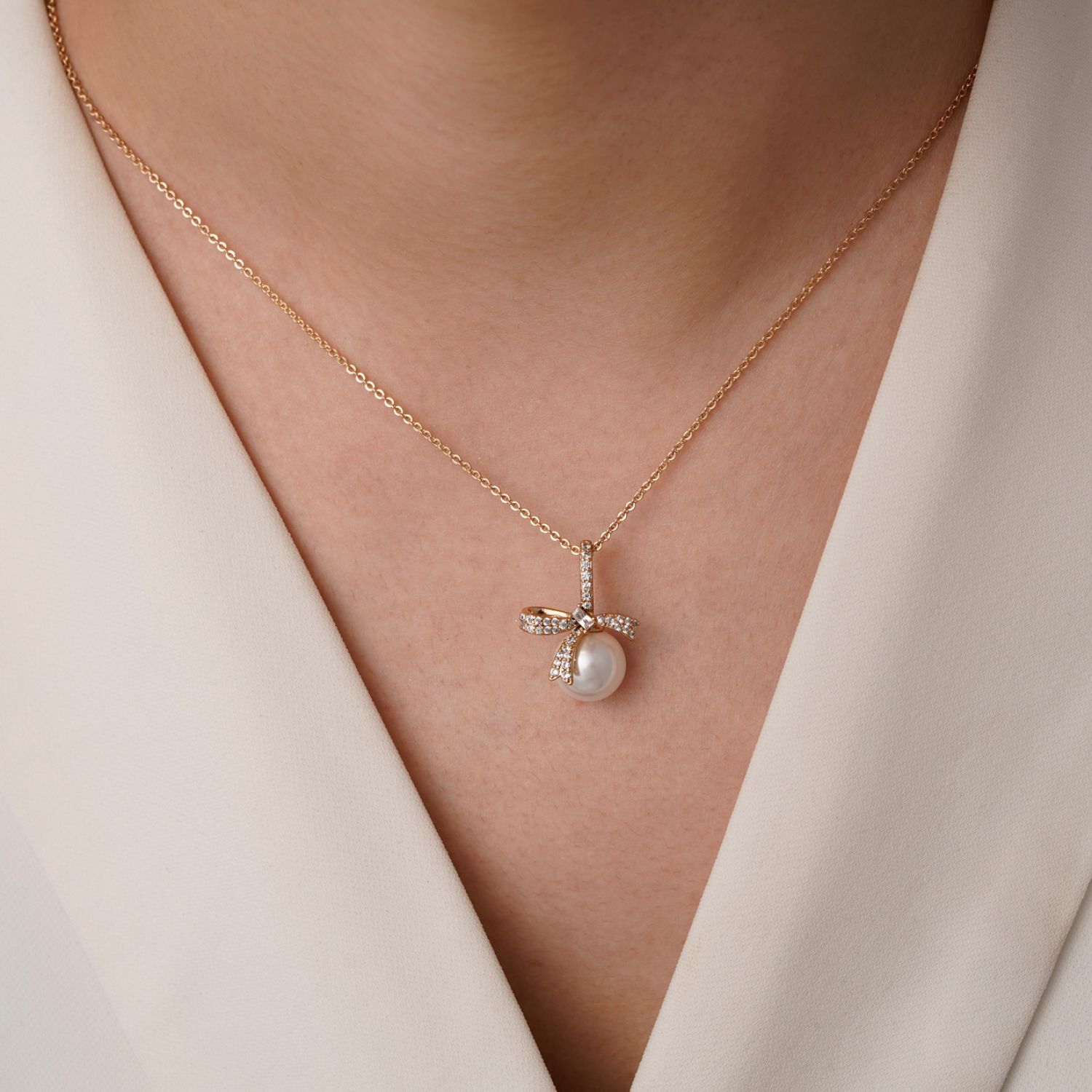 پلاک شوپینگ نگین دار مرواریدی 16میل طلایی