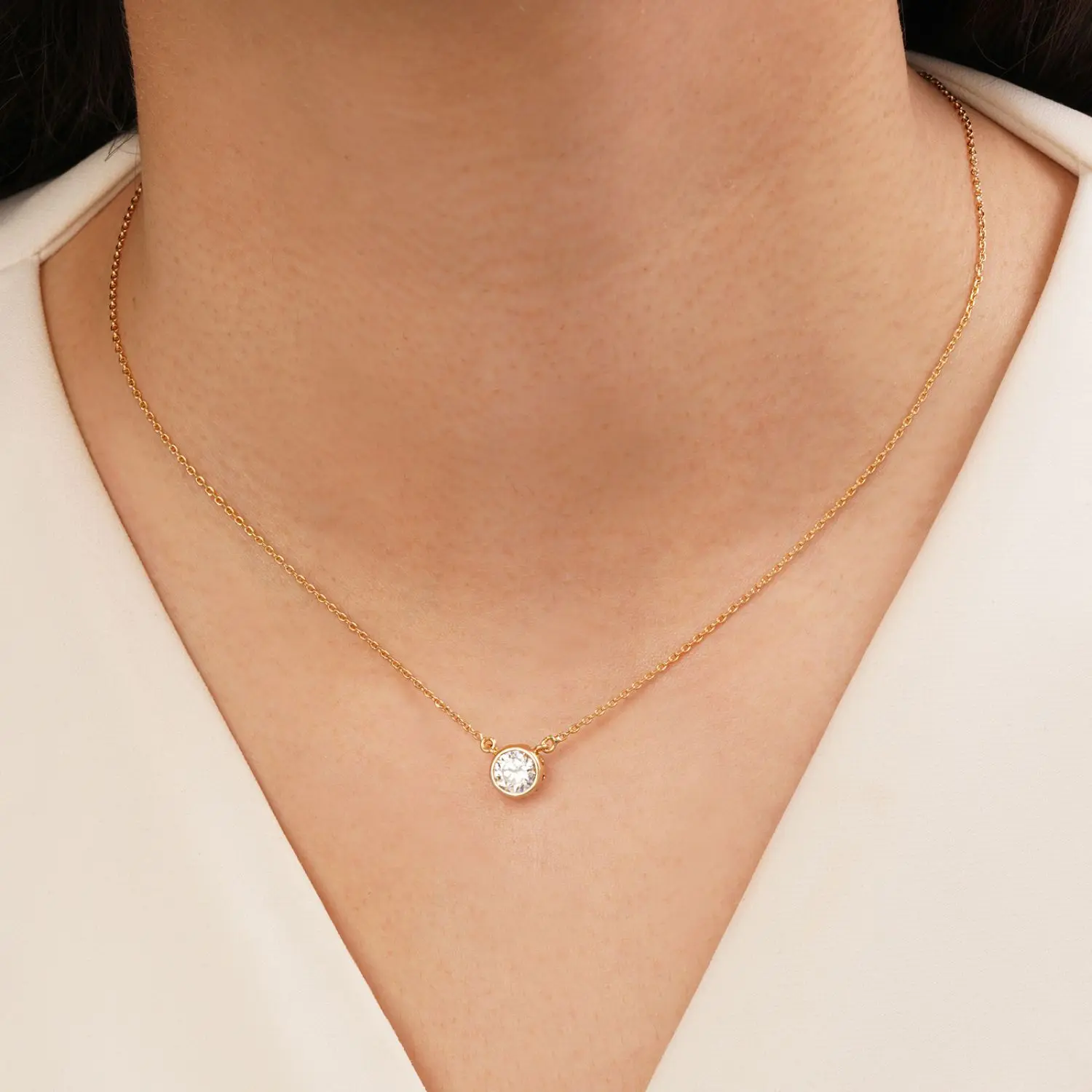 گردنبند نگین دار طلایی شوپینگ