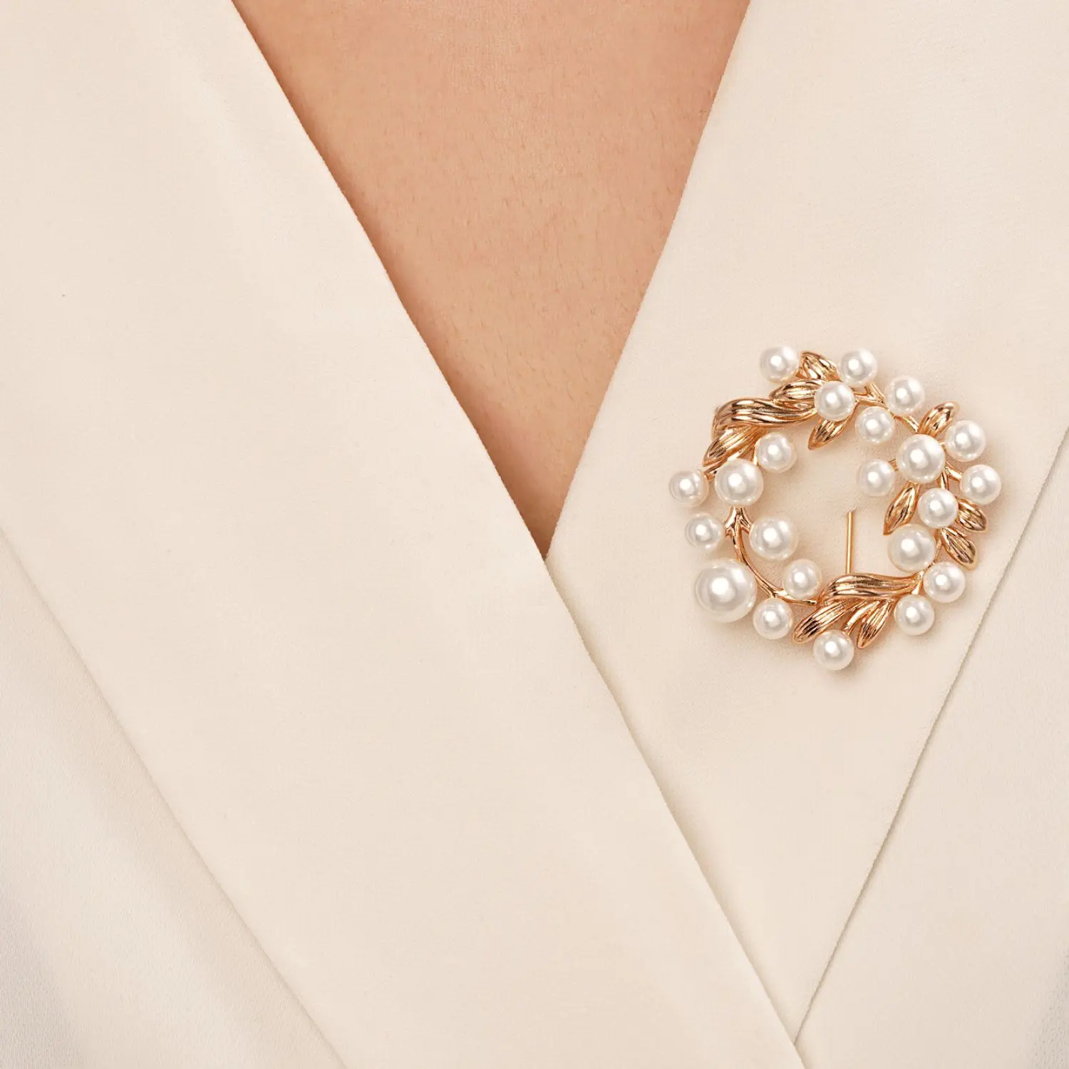 سنجاق برگ مرواریدی طلایی شوپینگ