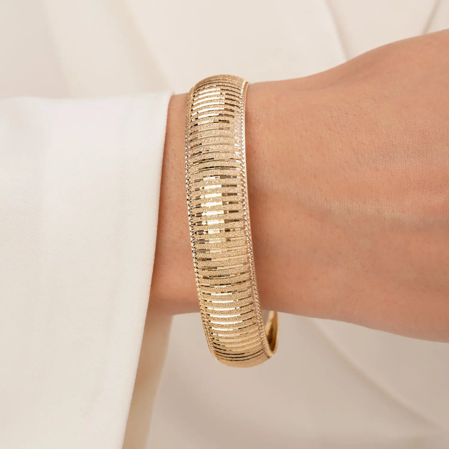 النگو 1.5 سانت زنانه سایز 2 ضمانتی طلایی 