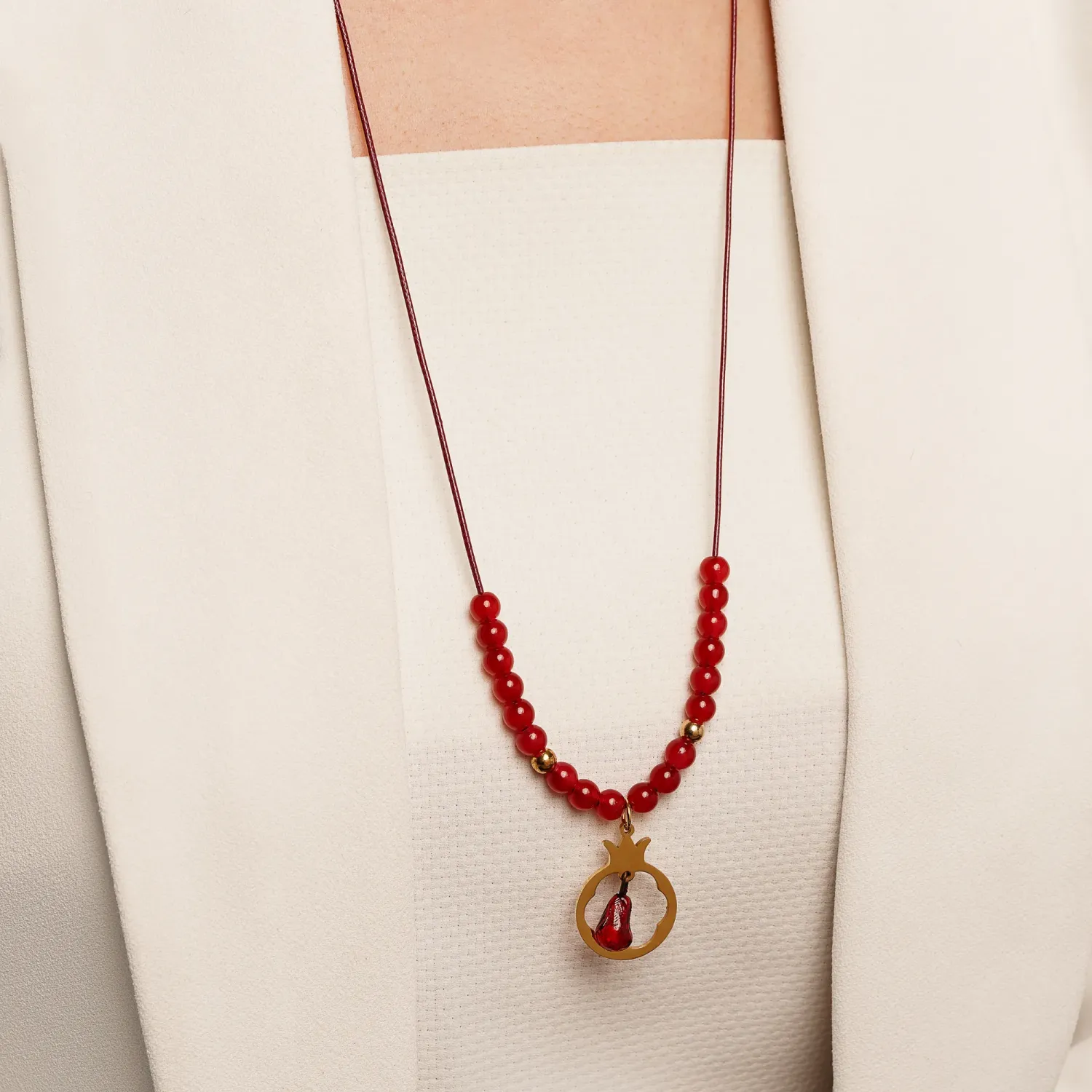 گردنبند چرمی انار آویز استیل