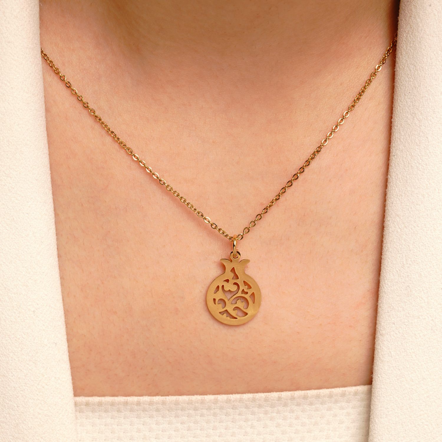 گردنبند انار آویز دار پلاک استیل