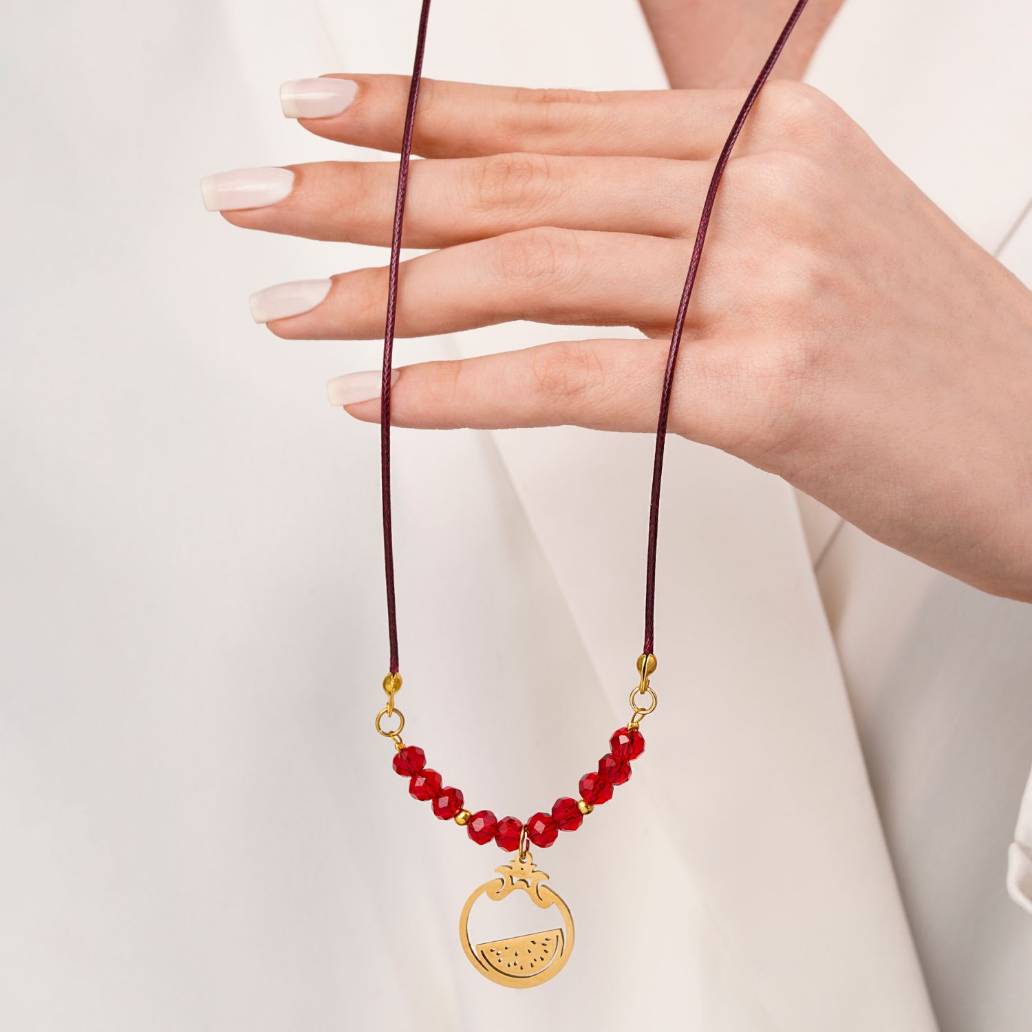 گردنبند بند چرمی مهره ای پلاک دار یلدایی