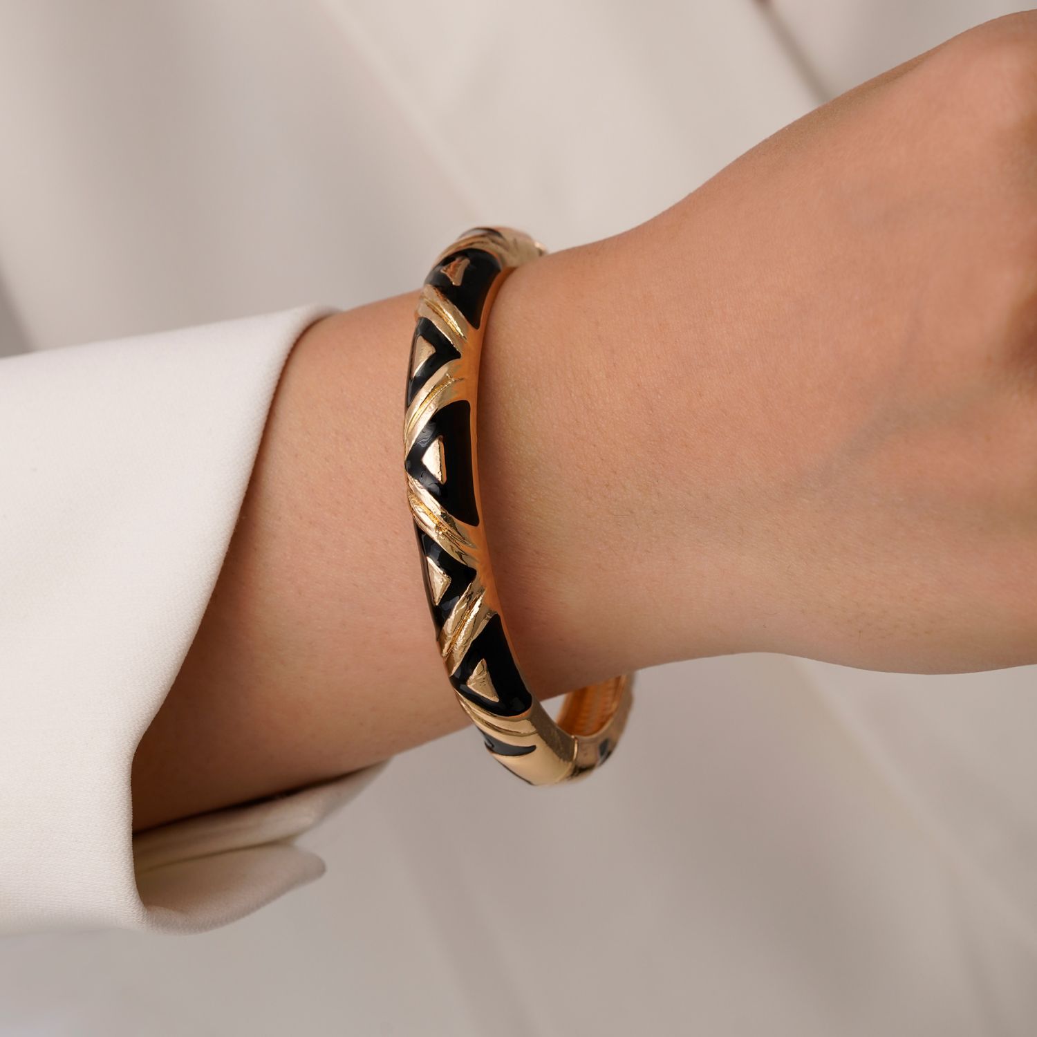 دستبند النگویی YSXمینا کاری سایز سه 7.8 میل طلایی