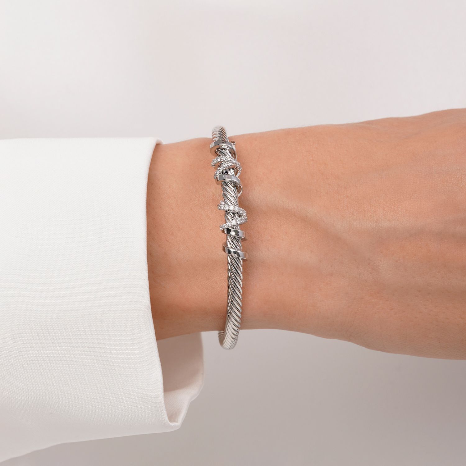 دستبند النگویی دیوید یورمن YSX نقره ای (فری سایز)