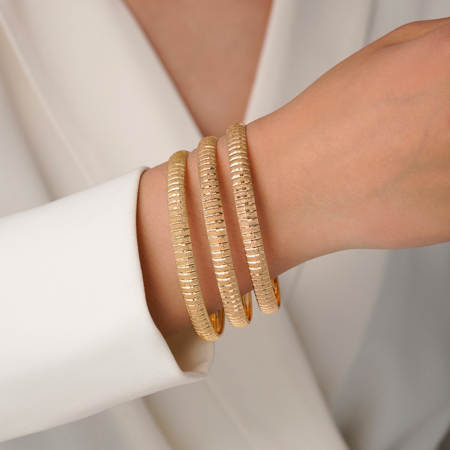 النگو 7میل زنانه سایز بک طلایی ضمانتی 709 (بسته3عددی) 