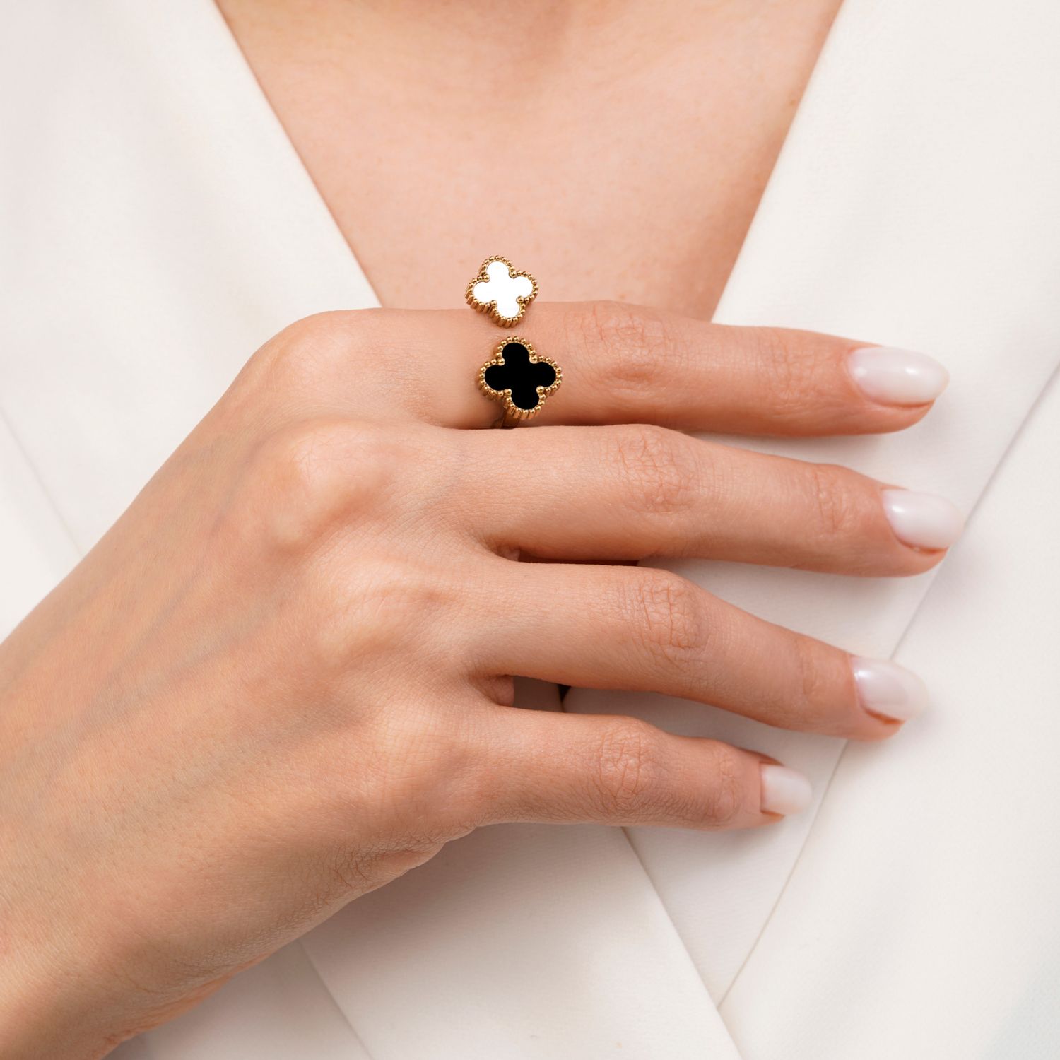 انگشتر ونکلیف مشکی سفید استیل 304 طلایی 13/11 میل(پک 2 عددی)