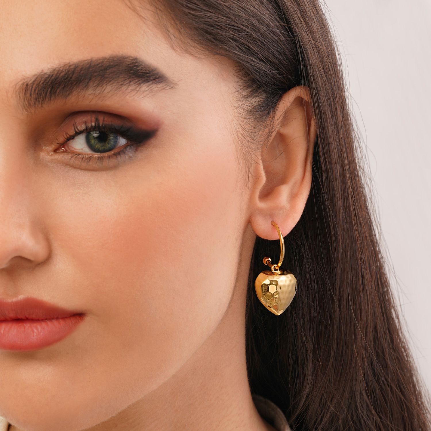 گوشواره استیل 316 میخی آویزدار  طلایی