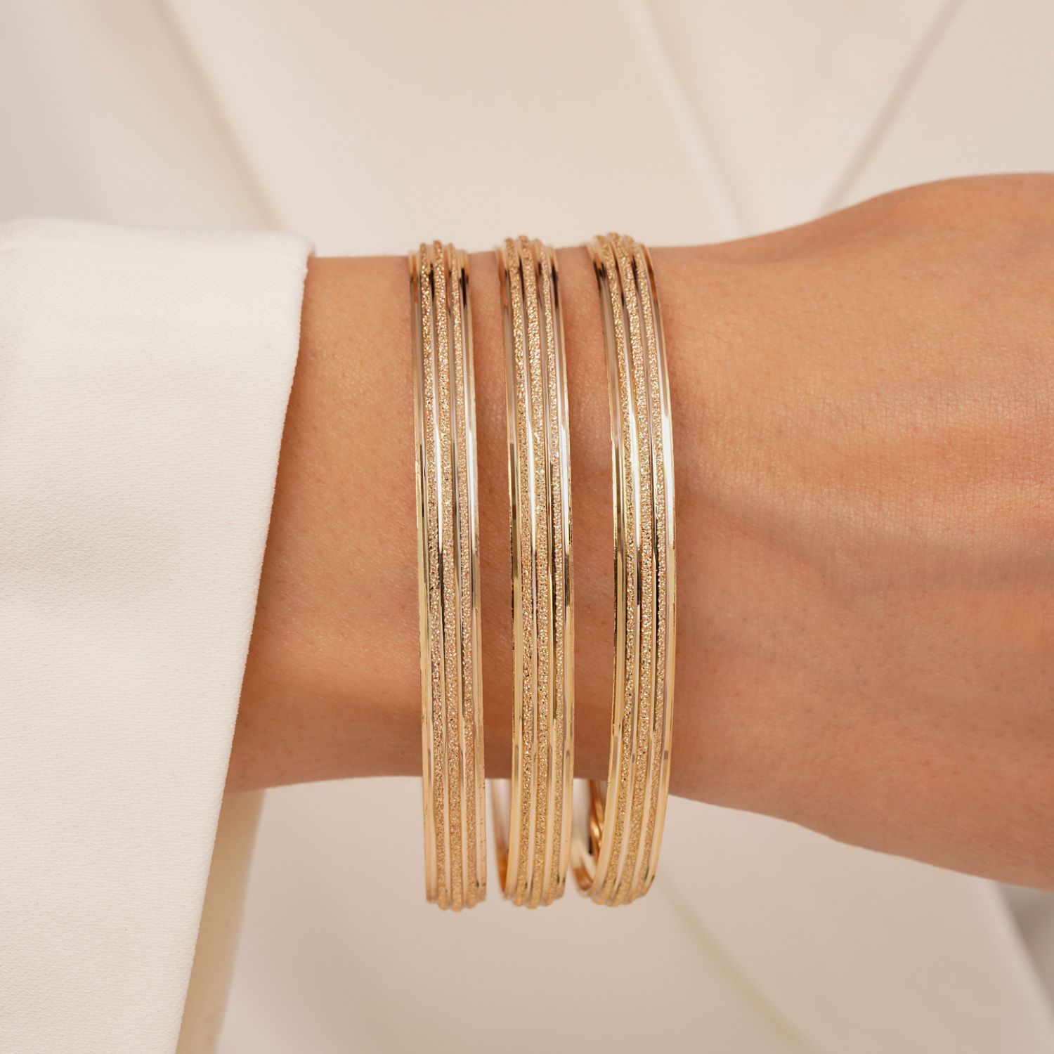 النگو زنانه سایز 1 ضمانتی 6 میل طلایی(بسته3عددی) *