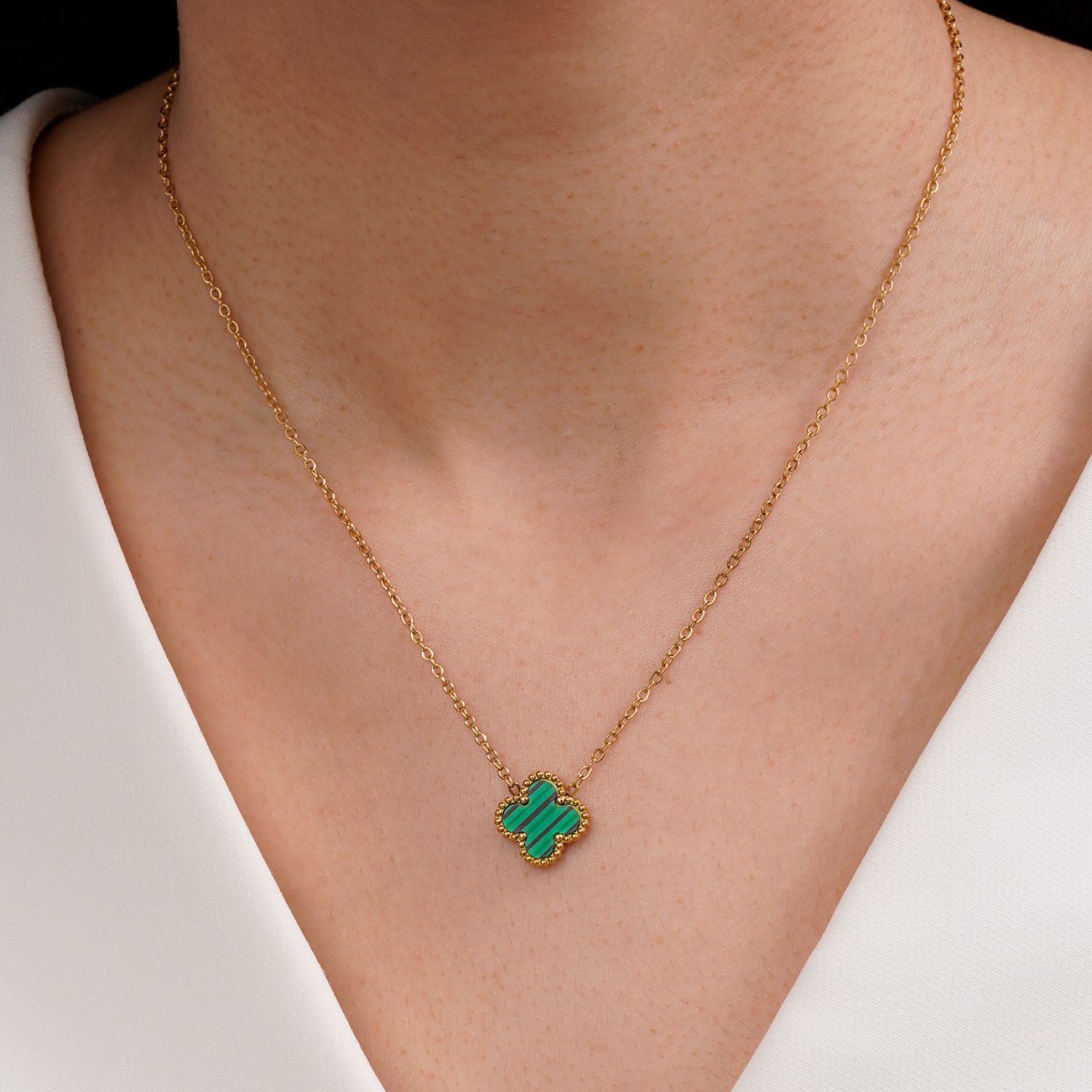 گردنبند استیل304 ونکلیف سبز 13میل طلایی