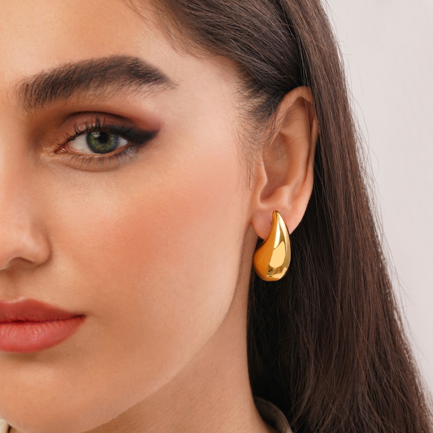 گوشواره استیل 316 میخی طرح دار طلایی