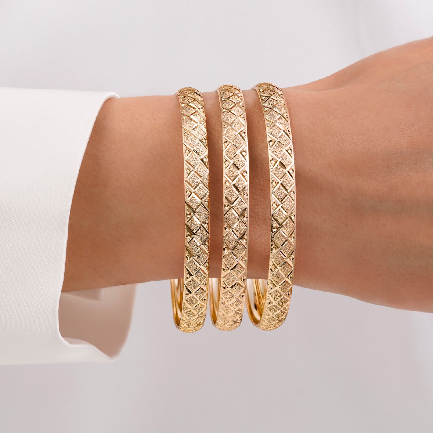 النگو 7 میل زنانه سایز 1 طلایی ضمانتی کد 702 (بسته3عددی)