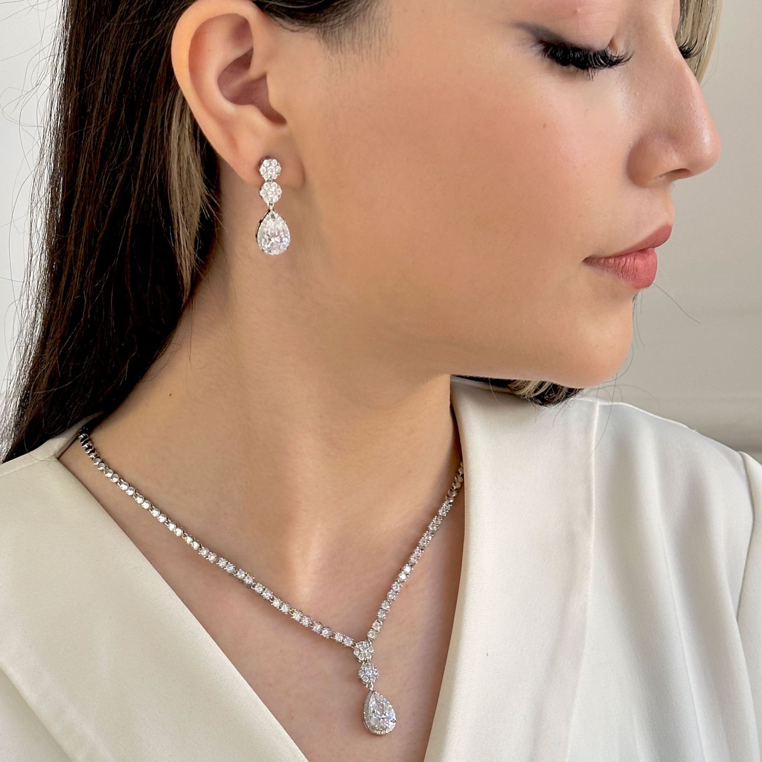 سرویس رادیوم جواهری سفید