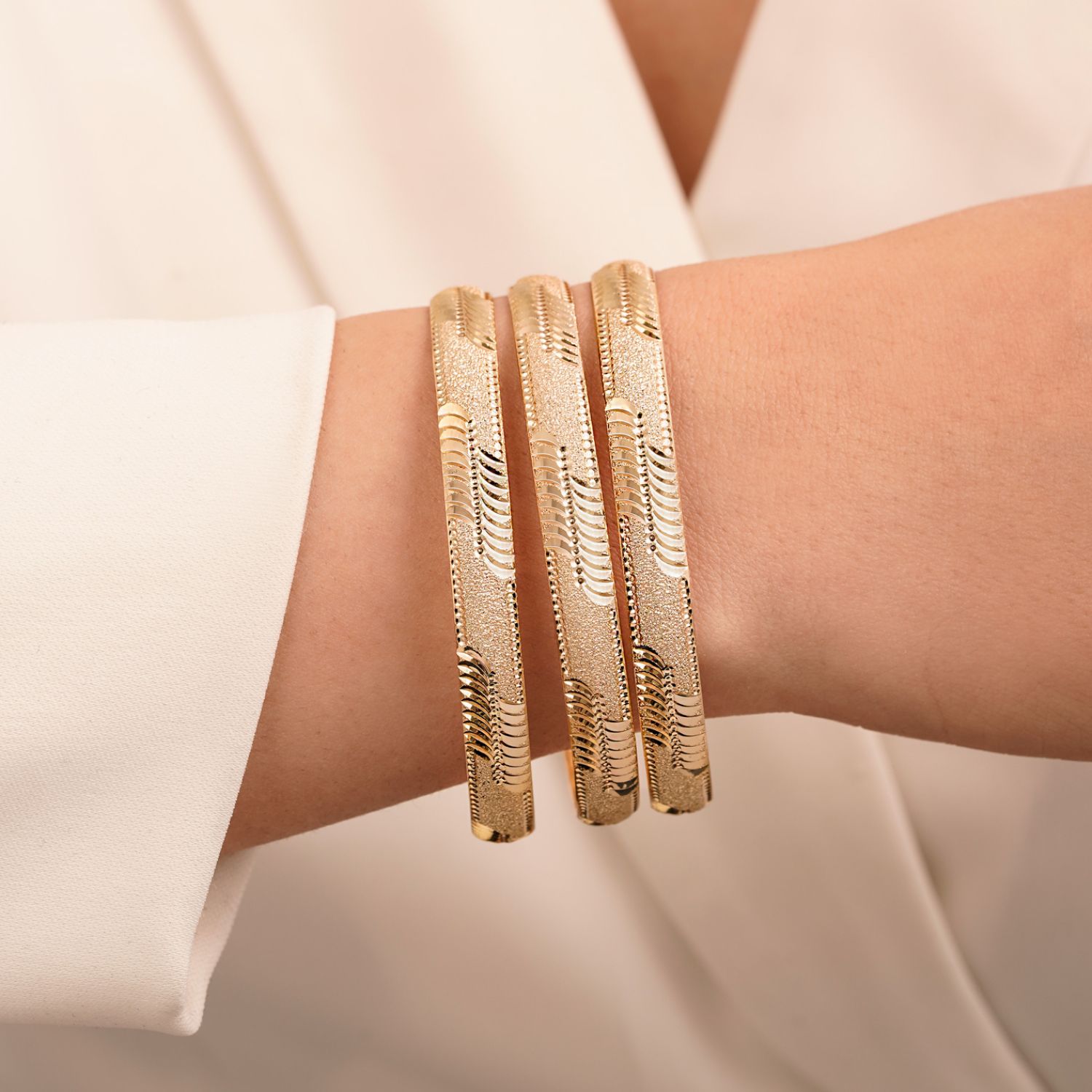 النگو 8میل زنانه سایز 1 طلایی ضمانتی (بسته3عددی) 