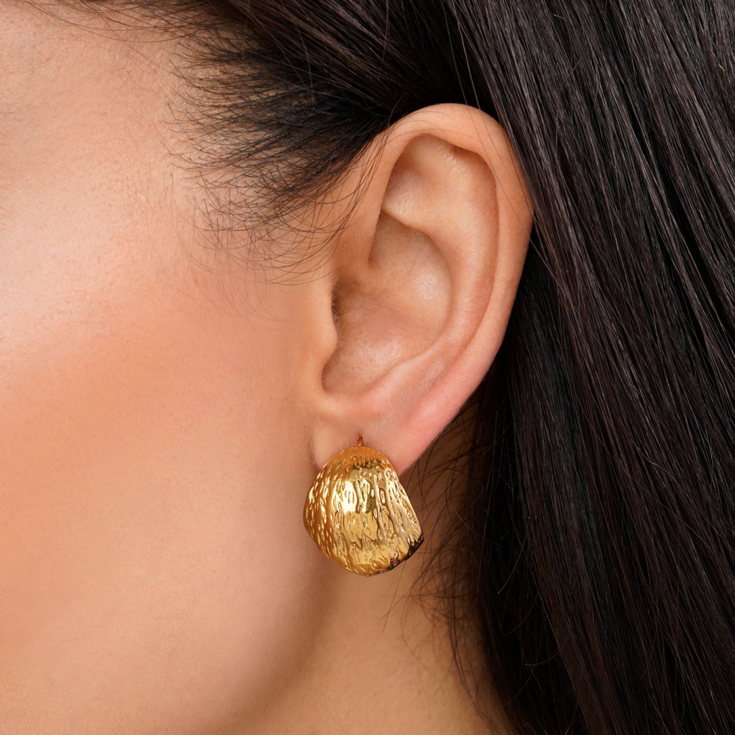 گوشواره استیل میخی 316 طرح دار طلایی