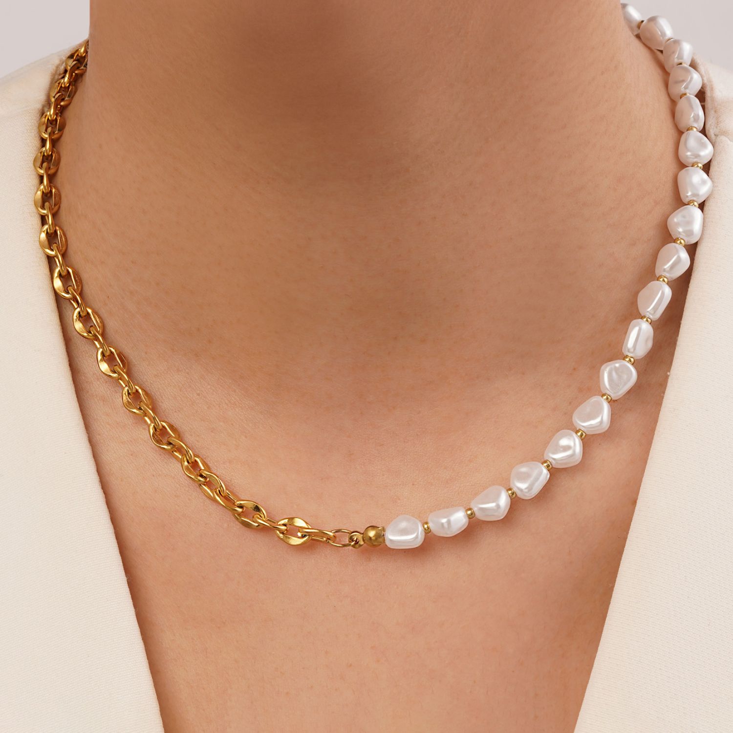 گردنبند استیل 304 مروارید مثلثی طلایی