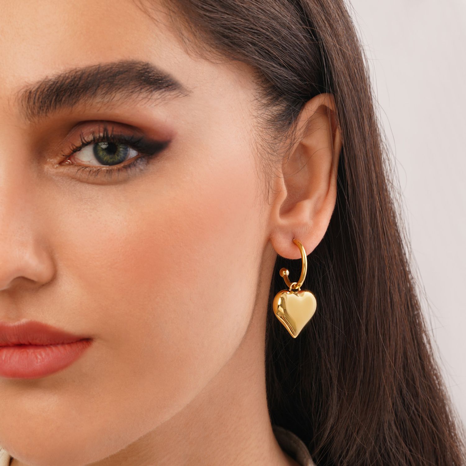 گوشواره استیل 316 میخی آویزدار طلایی