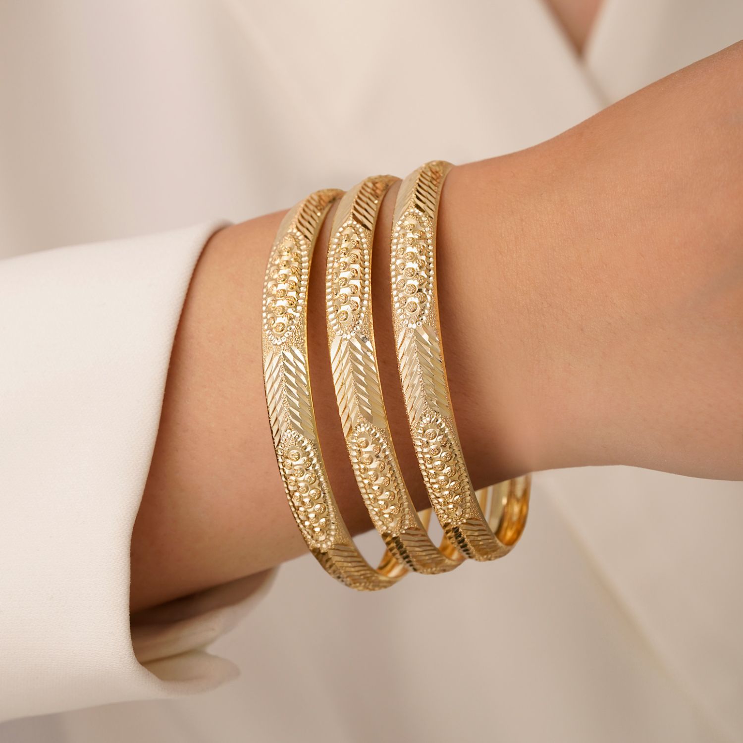 النگو 8 میل زنانه سایز 2 طلایی ضمانتی (بسته 3 عددی)